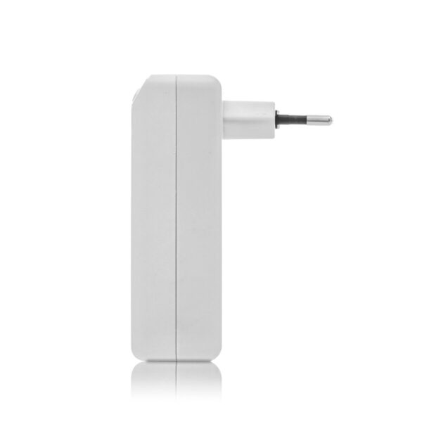 Repelente Ultrassónico com LED para Tomada – Compacto e Eficaz contra Insetos e Roedores Vista lateral do repelente ultrassónico de insetos e roedores com LED