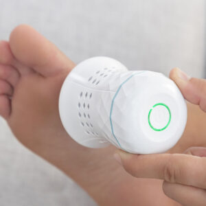 Lima elétrica recarregável a ser utilizada no calcanhar, com botão LED ligado