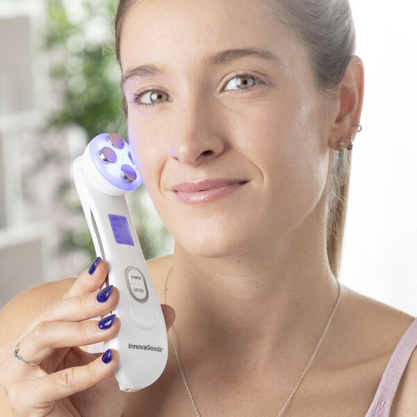 V0103440_0Massajador Facial Wace – RF + EMS + LED Massajador facial Wace InnovaGoods com RF, EMS e LED (6 modos), LCD e base de carregamento