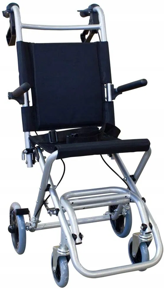 Cadeira de rodas alumínio Dobrável com Rodas pequenas - Mobiclinic Neptuno MA-00359/06