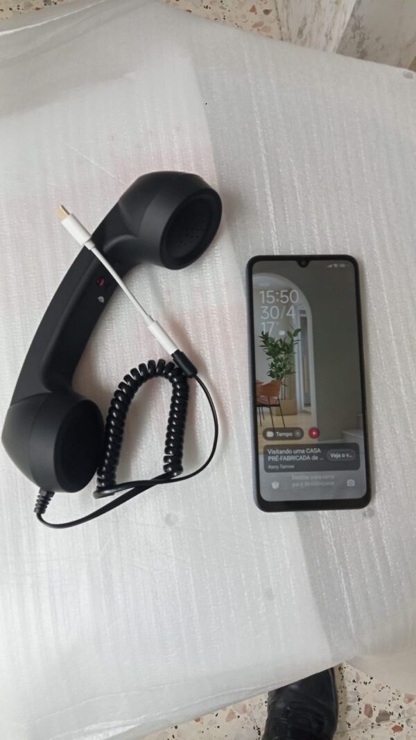 telefone-telemovel-o3 Telefone Retro para Telemóvel com Cabo – Som Claro